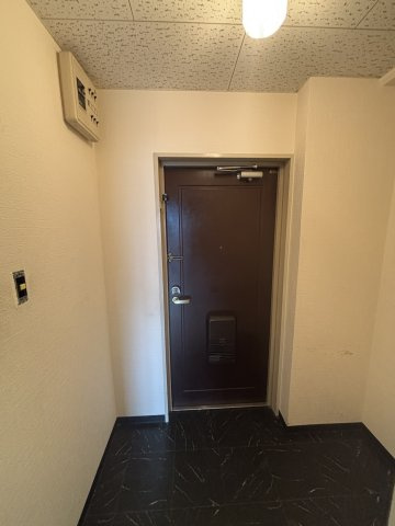 アルトピノ野里の玄関
