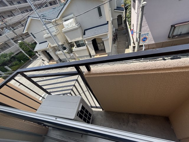 RIZEONE阪急園田のバルコニー