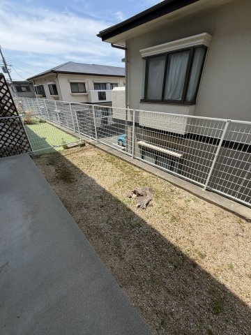 ビラ名谷Ａ棟の庭