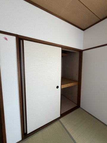 ビラ名谷Ａ棟の和室