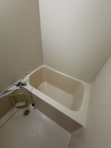 ビラ名谷Ｄ棟の浴室