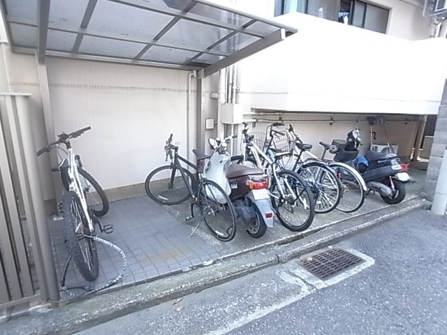ウィング神戸の外観