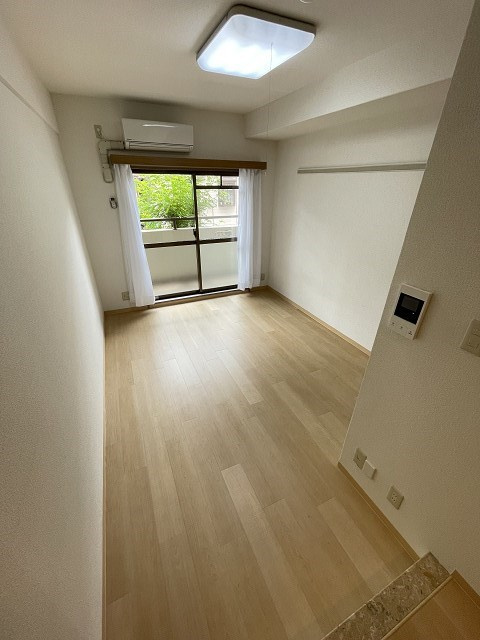 クレアコート産所町の居間・リビング