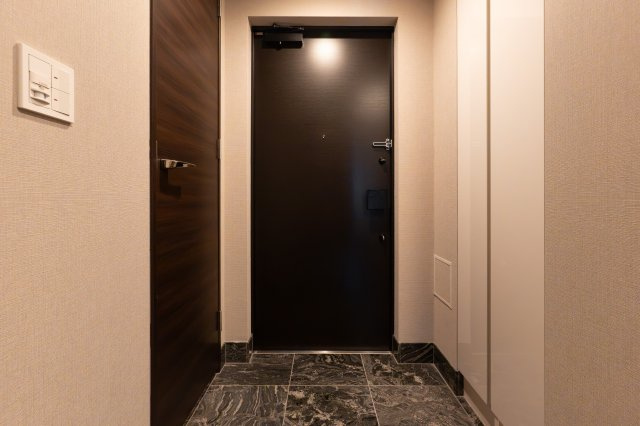 ザ・セントラルマークタワー（THE CENTRAL MARK TOWER）の玄関
