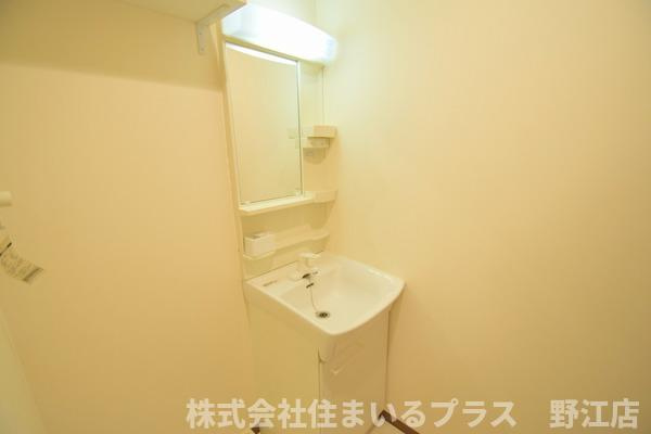 ラクラス高殿の洗面所