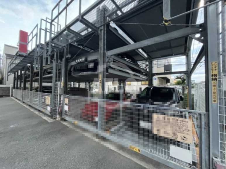 ダブルジービー江坂の駐車場|WGB江坂　駐車場