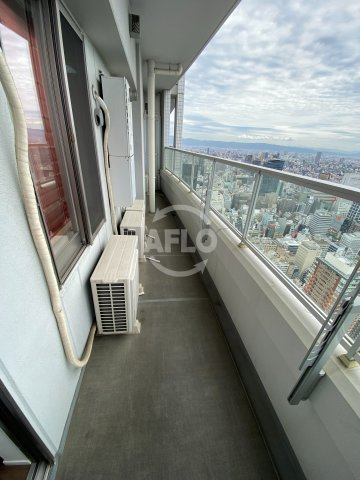 大阪ひびきの街ザ・サンクタスタワー　堀江小学校区のバルコニー|大阪ひびきの街ザ・サンクタスタワー　バルコニー