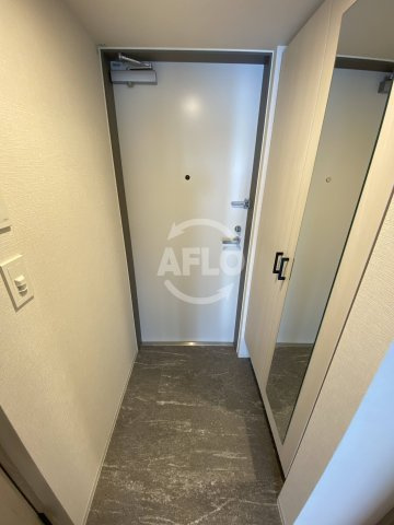 アーバネックス新町Ⅱ　堀江小学校の玄関|アーバネックス新町Ⅱ　玄関