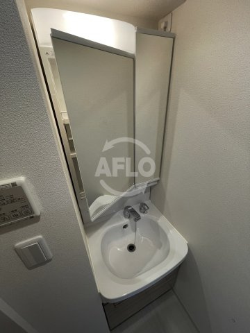 プレサンス阿波座駅前の独立洗面台|プレサンス阿波座駅前　独立洗面台