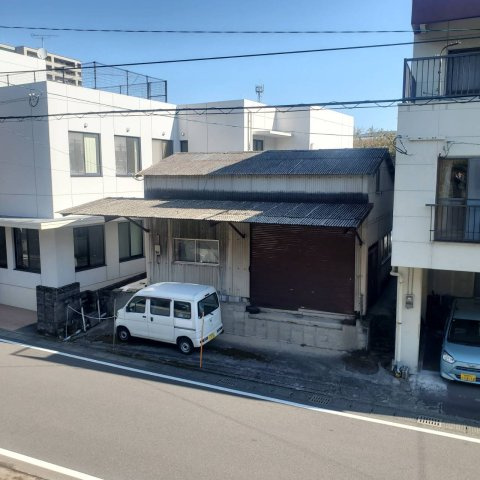 川内　売倉庫