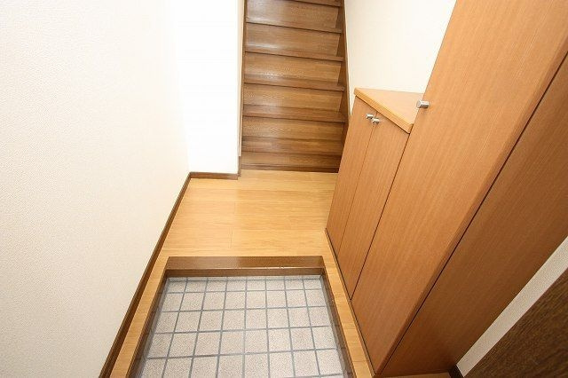 グランドゥールこだまＶの玄関