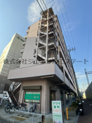 ロジュマン門真の外観