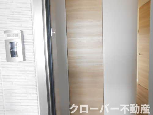 シャーメゾン宮下町の玄関
