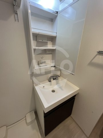 エステムコート北堀江　堀江小学校の独立洗面台|エステムコート北堀江　洗面台