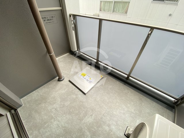 アーバネックス本町Ⅱ　明治小学校区のバルコニー|アーバネックス本町II　バルコニー