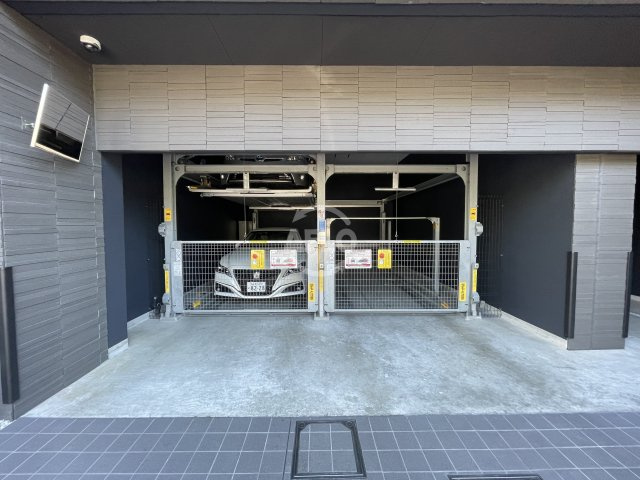コンフォリア北堀江一丁目の駐車場|コンフォリア北堀江一丁目　敷地内駐車場
