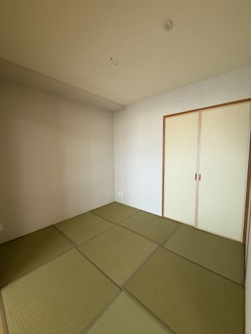 グランフォーレ大橋東の和室
