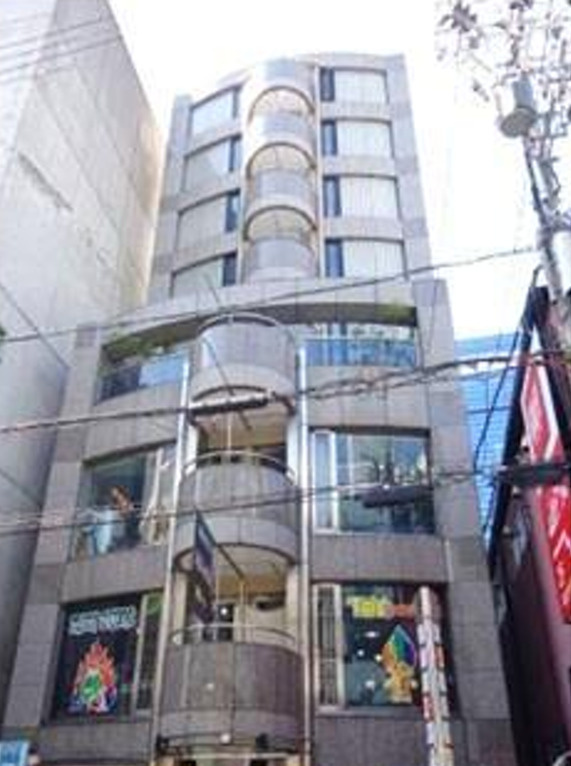 大阪市中央区西心斎橋１丁目の店舗事務所