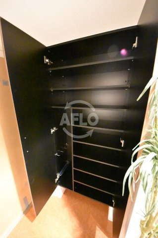 Luxe西長堀の収納|Luxe西長堀（ラグゼ西長堀）　シューズボックス