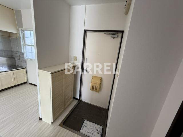 ハイツパークサイドの玄関