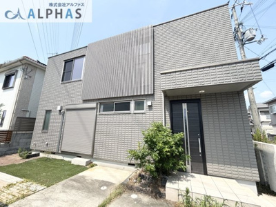 【外観】 | 加古川市加古川町稲屋 一戸建て | ■太陽光発電システム（3.1kw)付♪
■土地179.09m2（54.17坪）♪