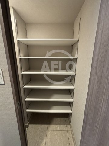 RJRプレシア南堀江の玄関|RJRプレシア南堀江　玄関収納