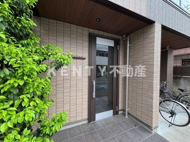 【エントランス】 | ラ　フェリーチェ | 毎日通るエントランスはこのようになっています