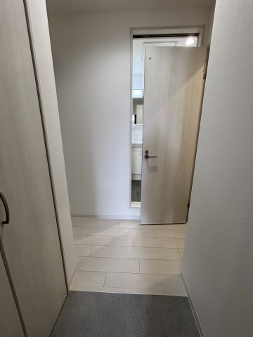 ラモーナ雁屋西町の玄関
