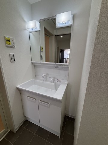 ラモーナ雁屋西町の洗面所