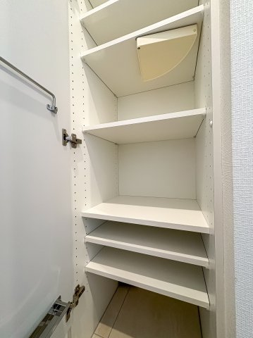 アジールコート東大井の収納|ちょっとした収納スペースも充実しています