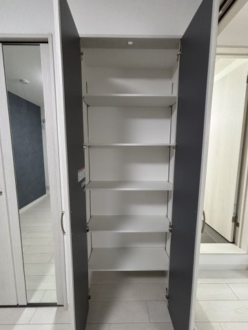 ラモーナ雁屋西町の収納