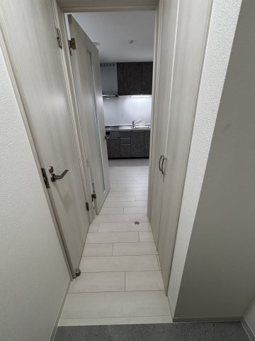 ラモーナ雁屋西町の玄関