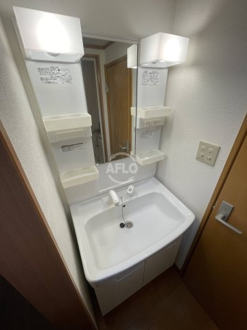 大阪ドームイン長堀　日吉小学校区の独立洗面台|大阪ドームイン長堀　独立洗面台