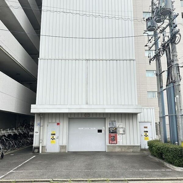 グレンパーク中島の駐車場