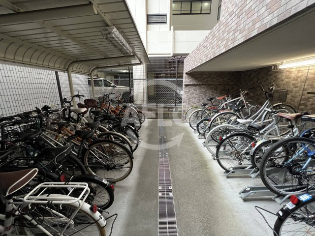 リーガルあみだ池新町　堀江小学校区のその他共用部分|リーガルあみだ池新町　駐輪場