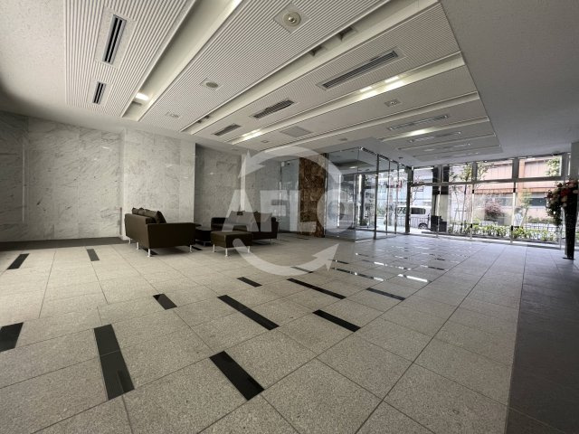 リーガルあみだ池新町　堀江小学校区のロビー|リーガルあみだ池新町　ロビー