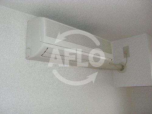 ビビッド北堀江の設備|ビビッド北堀江　エアコン