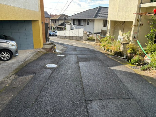 下竜尾町　売家の前面道路含む現地写真