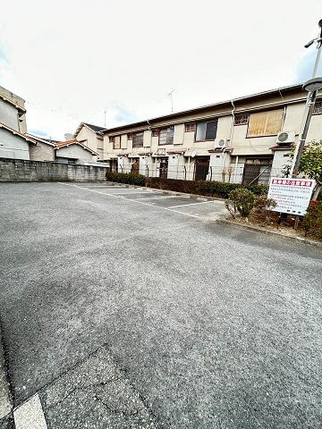エスペランサ藤井の駐車場
