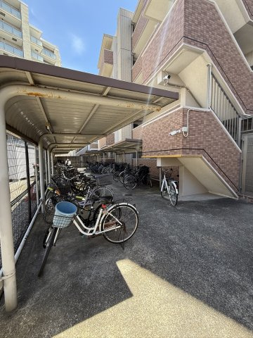 パレスト藤崎南の駐輪場