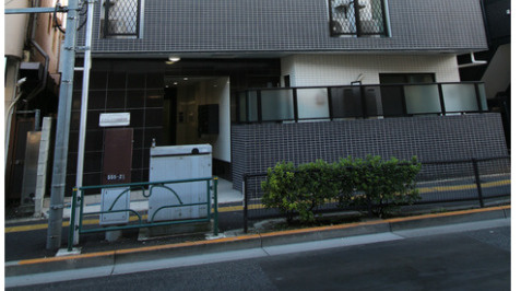 板橋区本町の賃貸マンションのエントランス