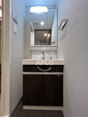 ライフフィールドなにわ本町RUELLEの独立洗面台|ライフフィールドなにわ本町RUELLE　独立洗面台