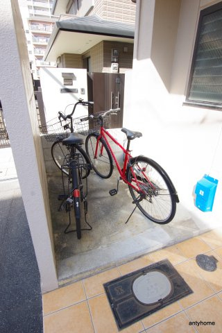 エルミタージュ　仲介手数料無料の駐車場