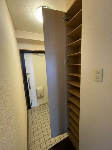 インペリアル高松の玄関