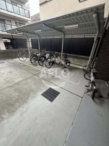 スワンズシティ新大阪のその他共用部分|スワンズシティ新大阪　バイク置き場