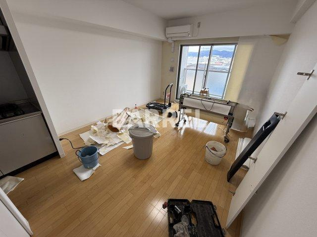 ホープ池田満寿美町の居間・リビング