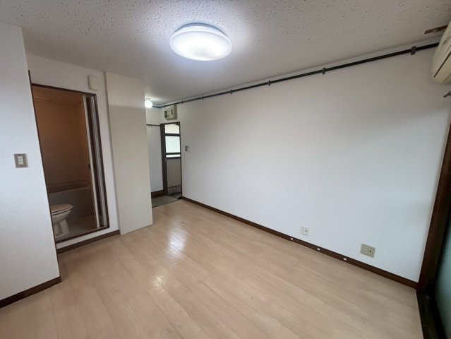 サンイーストハウスの洋室
