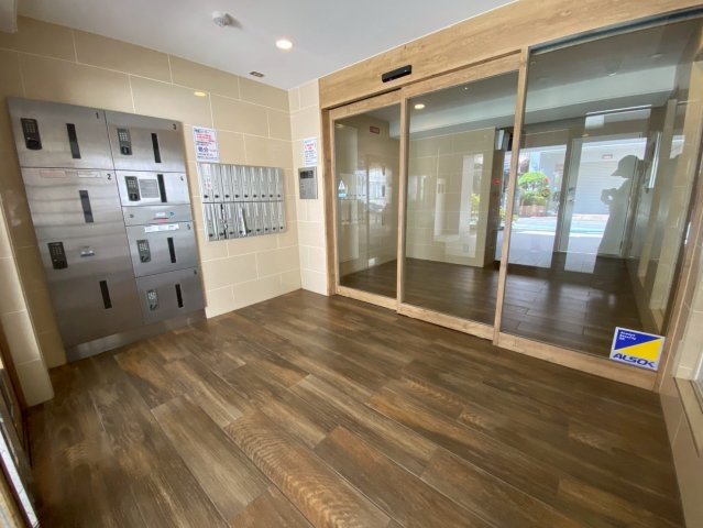 ディア甲子園口のロビー
