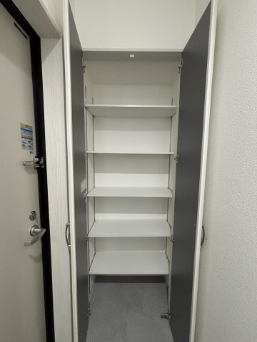 ラモーナ雁屋西町の収納