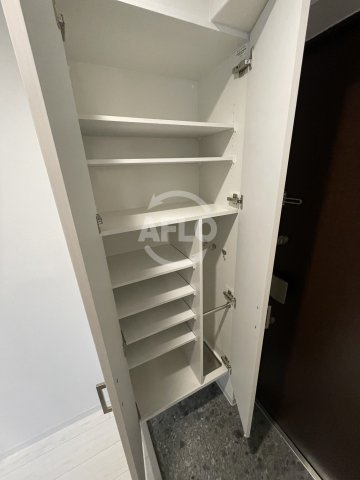 ワールドアイ京町堀の収納|ワールドアイ京町堀　シューズボックス